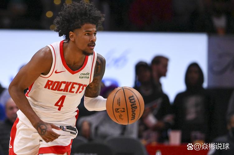 杜兰特连续三场得分上双（杜兰特已连续三战得分上双）