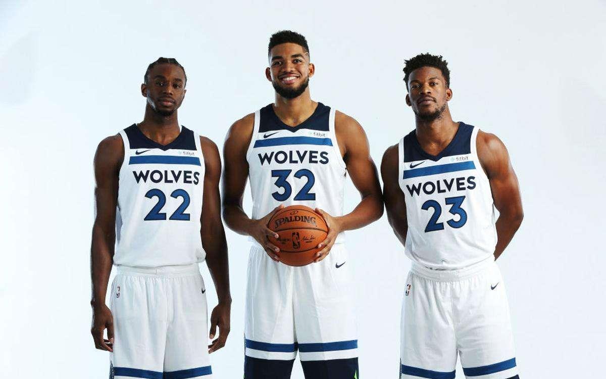 皇马回应配图失误：向埃尔切和A席道歉，对这一切深表遗憾（皇马就配图失误发声：向埃尔切和A席致歉，深表遗憾）